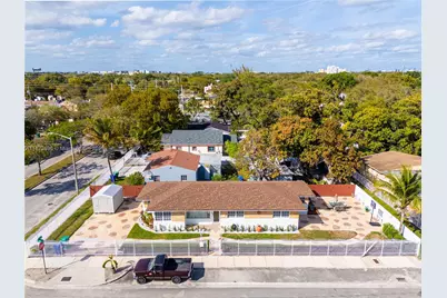 431 NW 47th St, Miami, FL 33127 - Photo 1