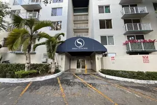 1720 NW N River Dr, Miami, FL 33125 - Photo 1