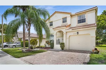 1498 NW 153rd Ln, Pembroke Pines, FL 33028 - Photo 1