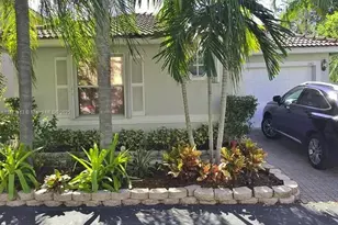 1140 Lidflower St, Hollywood, FL 33019 - Photo 1