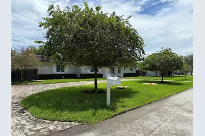 17071 SW 85th Ave, Palmetto Bay, FL 33157 - Photo 1