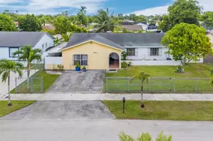 26023 SW 133rd Pl, Homestead, FL 33032 - Photo 1