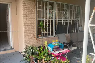 562 NE 138th St, North Miami, FL 33161 - Photo 1