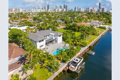 461 Poinciana Dr, Hallandale Beach, FL 33009 - Photo 1