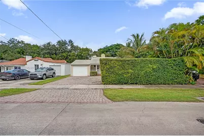 755 NE 88th St, Miami, FL 33138 - Photo 1