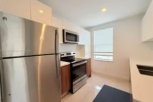 924 Marseille Dr, Miami Beach, FL 33141 - Photo 1