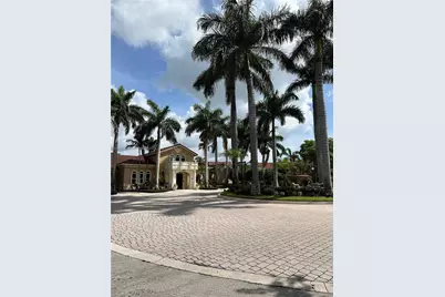 911 Villa Cir #911, Boynton Beach, FL 33435 - Photo 1