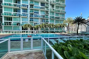 41 SE 5th St, Miami, FL 33131 - Photo 32