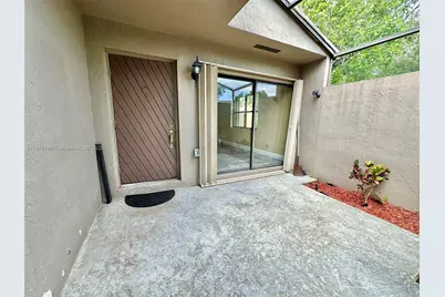 12307 NW 13th Ct, Pembroke Pines, FL 33026 - Photo 1