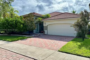 656 Verona Pl, Weston, FL 33326 - Photo 1