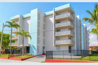 140 NW 14th Ave #5, Miami, FL 33125 - Photo 1