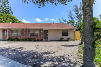 4824 Saratoga Rd, West Palm Beach, FL 33415 - Photo 1