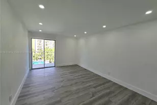 4550 NW 9th St, Miami, FL 33126 - Photo 1