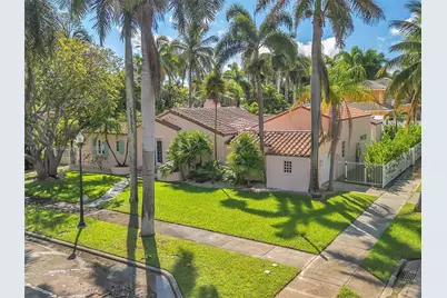 856 Tyler St, Hollywood, FL 33019 - Photo 1