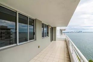 1402 Brickell Bay Dr, Miami, FL 33131 - Photo 1