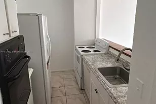 7545 E Treasure Dr, North Bay Village, FL 33141 - Photo 1