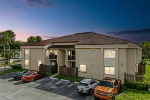 660 W Park Dr, Miami, FL 33172 - Photo 1