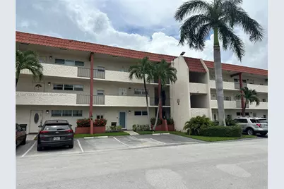 8901 S Hollybrook Blvd #306, Pembroke Pines, FL 33025 - Photo 1