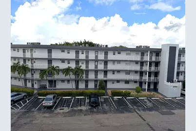 441 NE 195th St #412, Miami, FL 33179 - Photo 1