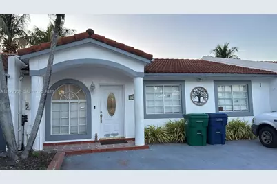 17652 NW 76th Ct, Hialeah, FL 33015 - Photo 1