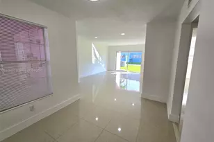 7520 SW 82nd St, Miami, FL 33143 - Photo 1