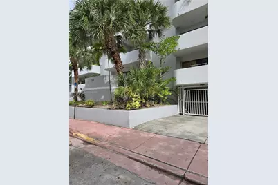 130 S Shore Dr #3B, Miami Beach, FL 33141 - Photo 1