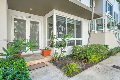 6640 NW 105th Pl, Doral, FL 33178 - Photo 1