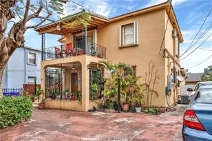 935 SW 11th Ave, Miami, FL 33130 - Photo 1