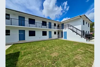 180 NE 57th St #15, Miami, FL 33137 - Photo 1