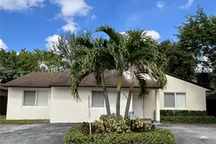 535 W 79th Pl, Hialeah, FL 33014 - Photo 1