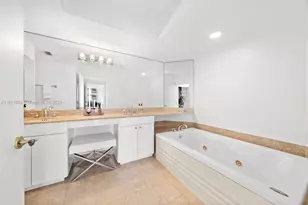 4779 Collins Ave, Miami Beach, FL 33140 - Photo 34