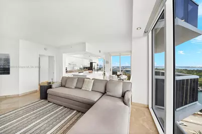 4779 Collins Ave #1707, Miami Beach, FL 33140 - Photo 2