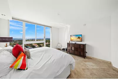 4779 Collins Ave #1707, Miami Beach, FL 33140 - Photo 30