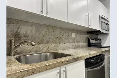 1130 11th St #4D, Miami Beach, FL 33139 - Photo 1