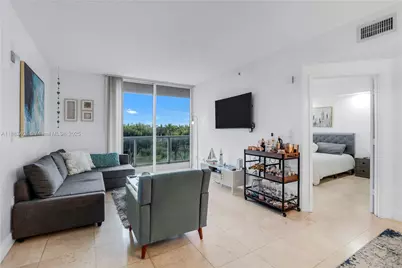 5077 NW 7th St #415, Miami, FL 33126 - Photo 1