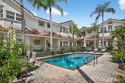 633 NE 9th Ave #2, Fort Lauderdale, FL 33304 - Photo 1