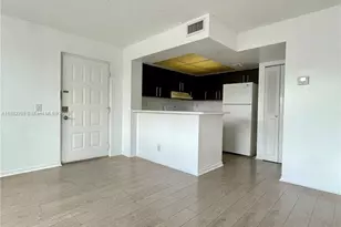 752 Executive Center Dr, West Palm Beach, FL 33401 - Photo 1