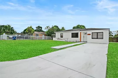 778 NW 146th St, Miami, FL 33168 - Photo 1