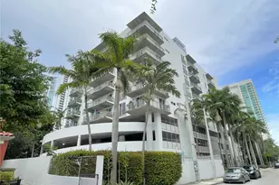 455 NE 25th St, Miami, FL 33137 - Photo 1