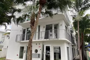 945 Michigan Ave, Miami Beach, FL 33139 - Photo 1