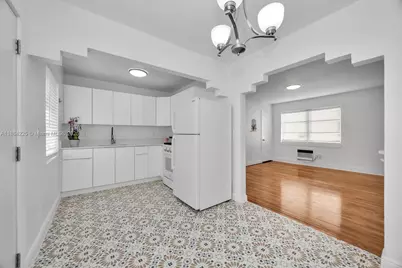 23 Phoenetia Ave #2, Coral Gables, FL 33134 - Photo 1