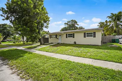 621 SW 50th Ter, Margate, FL 33068 - Photo 1