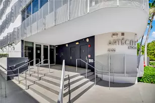 2155 Washington Ct, Miami Beach, FL 33139 - Photo 1