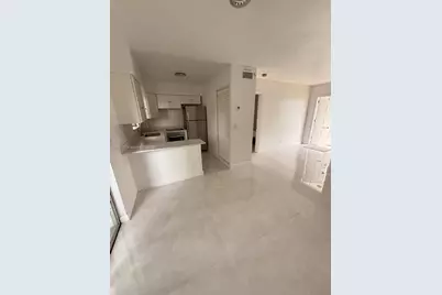 2450 Lincoln St #5, Hollywood, FL 33020 - Photo 1