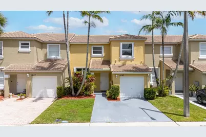 1445 NW 154th Ln, Pembroke Pines, FL 33028 - Photo 1