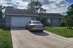 127 Seagull Ct, Royal Palm Beach, FL 33411 - Photo 1