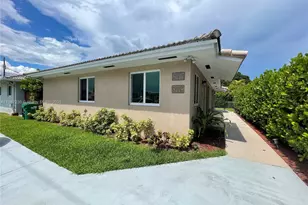 8719 SW 38th St, Miami, FL 33165 - Photo 1