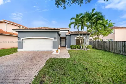 2111 SE 14th Cir, Homestead, FL 33035 - Photo 1