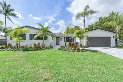 10460 SW 93rd St, Miami, FL 33176 - Photo 1