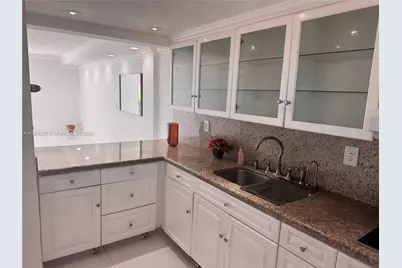 1910 W 56th St #3405, Hialeah, FL 33012 - Photo 1